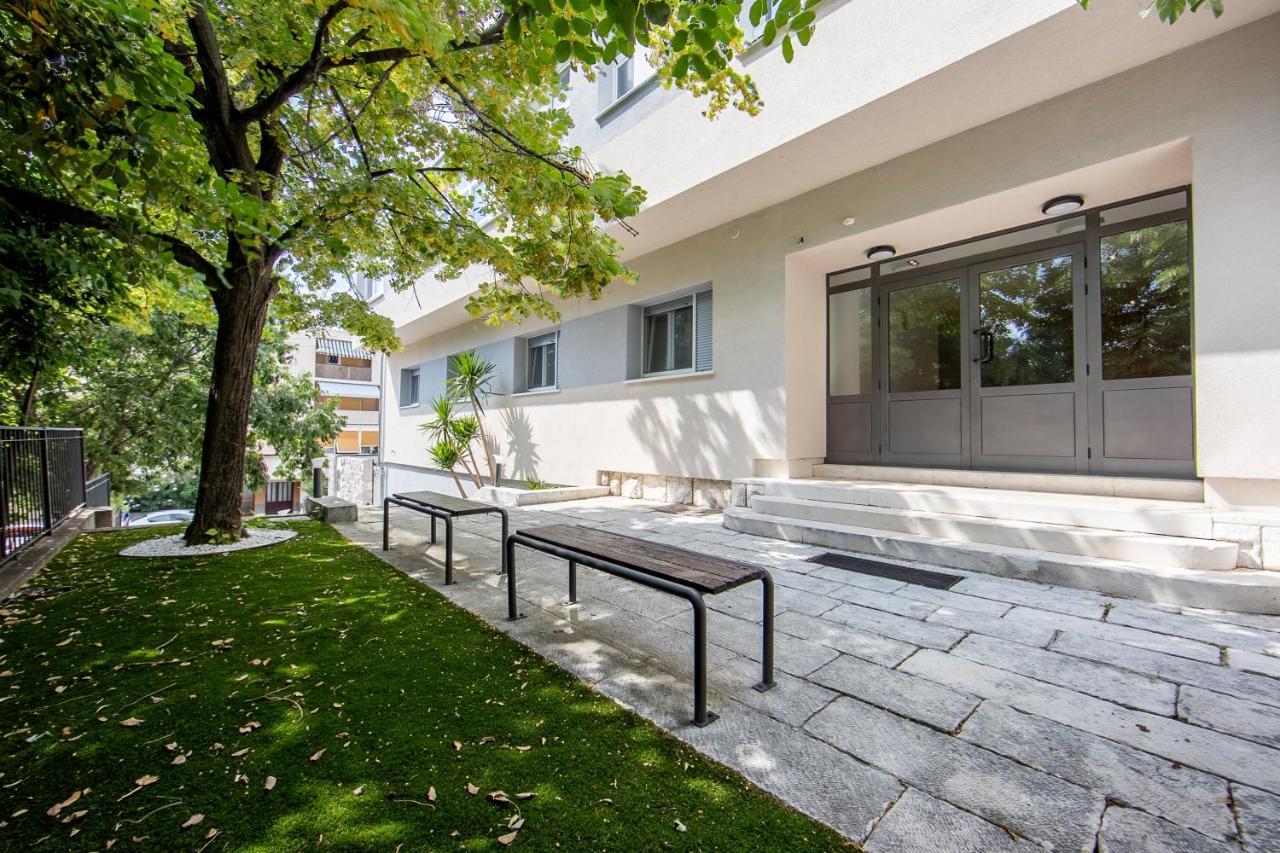 Caldo Luxury Rooms Split Exterior photo